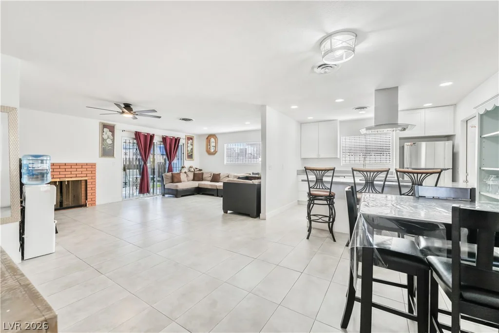 1208 Saylor, Las Vegas, NV 89108