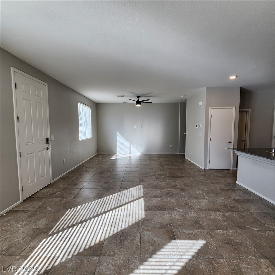 7241 Glistening Star, North Las Vegas, NV 89084