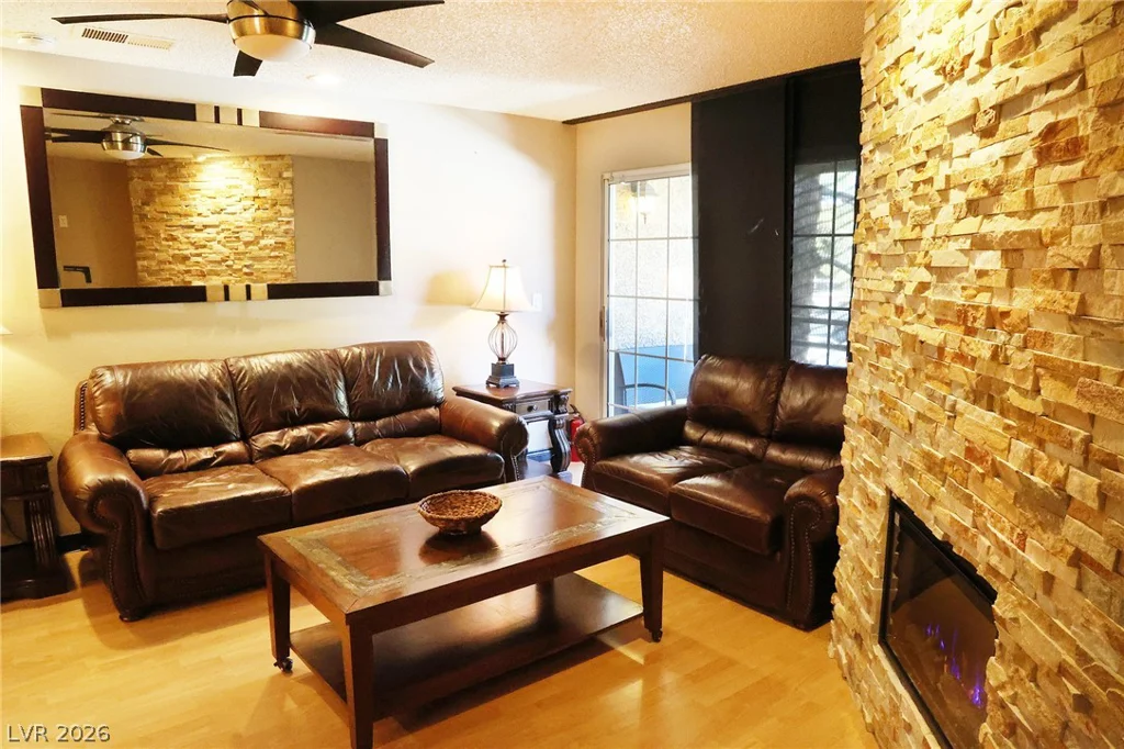 2200 Fort Apache, Las Vegas, NV 89117