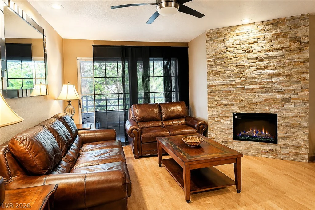 2200 Fort Apache, Las Vegas, NV 89117
