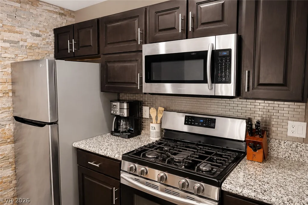 2200 Fort Apache, Las Vegas, NV 89117