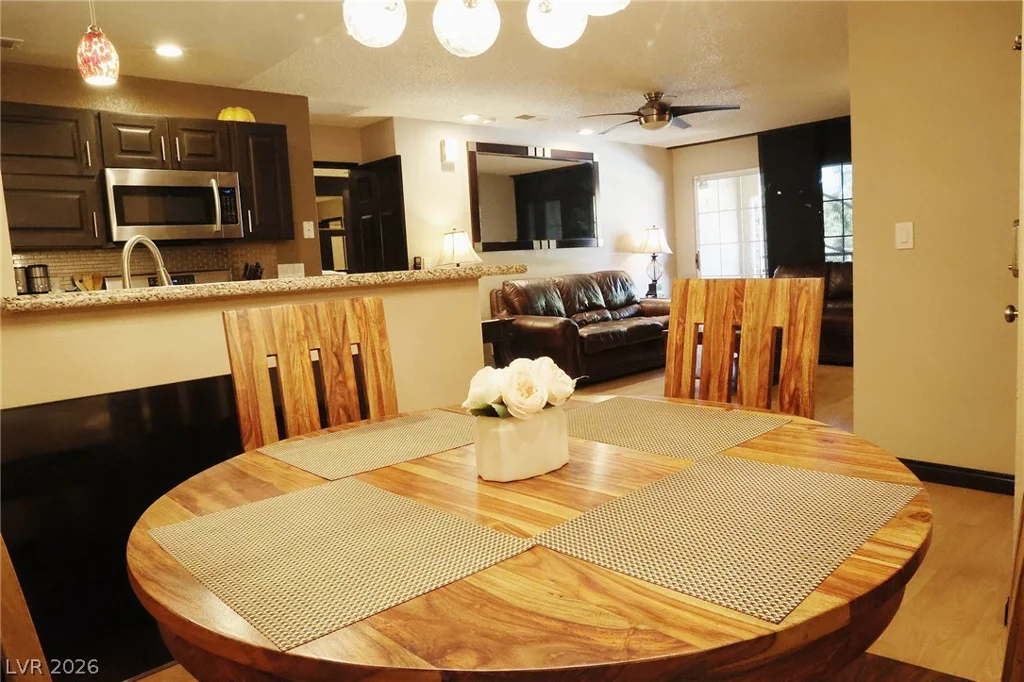 2200 Fort Apache, Las Vegas, NV 89117