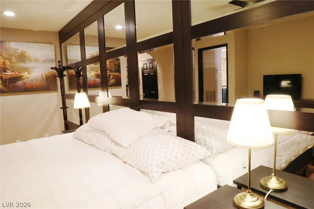 2200 Fort Apache, Las Vegas, NV 89117
