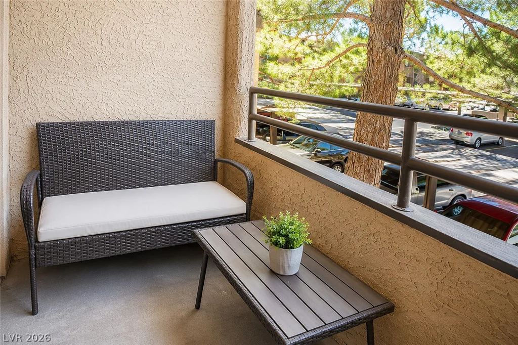 2200 Fort Apache, Las Vegas, NV 89117