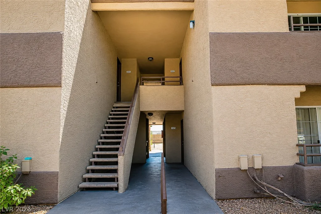 2200 Fort Apache, Las Vegas, NV 89117