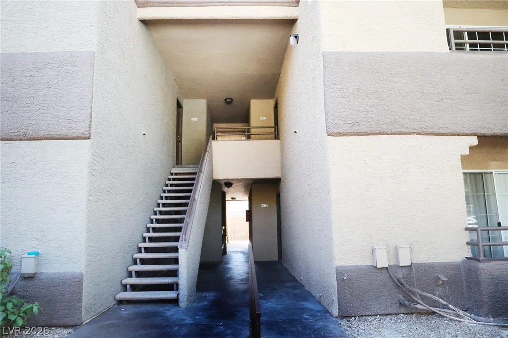 2200 Fort Apache, Las Vegas, NV 89117