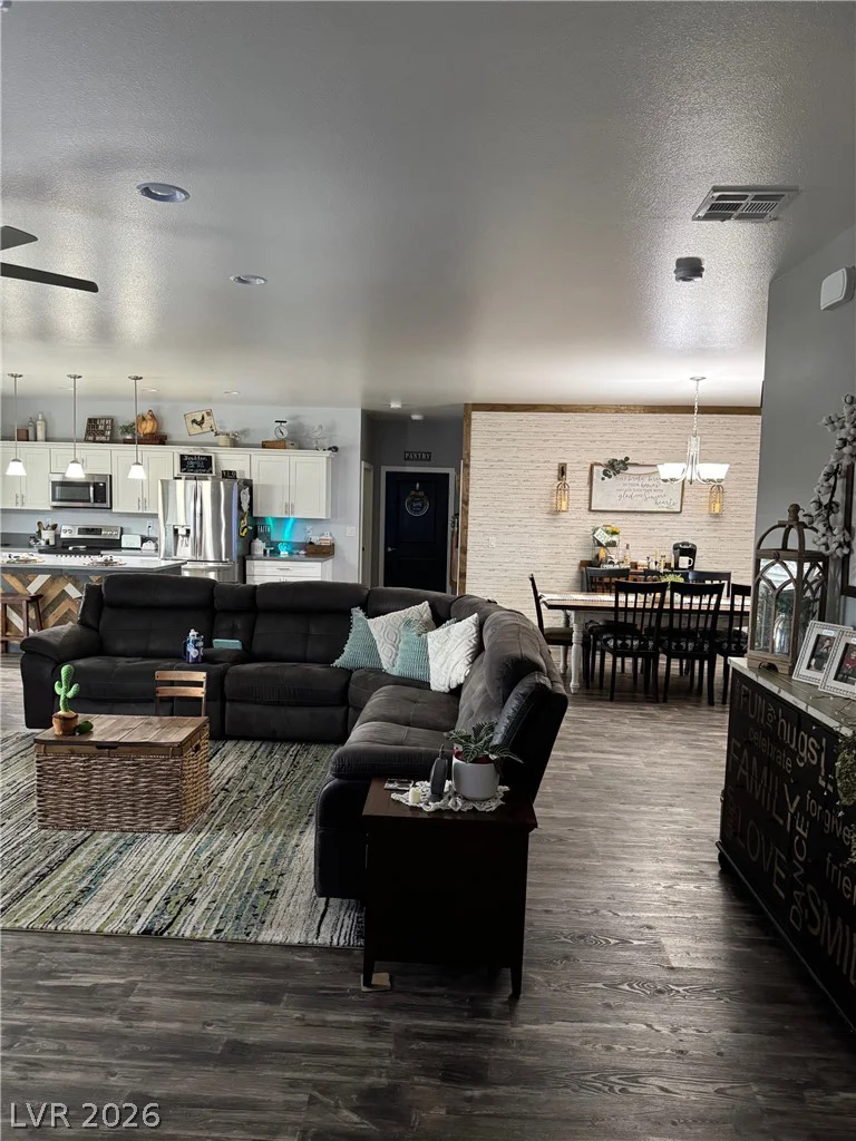 170 Magnolia, Pahrump, NV 89048