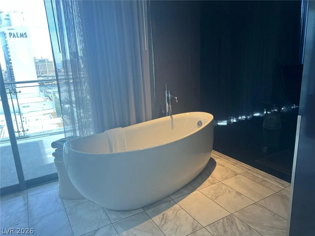 4381 Flamingo, Las Vegas, NV 89103