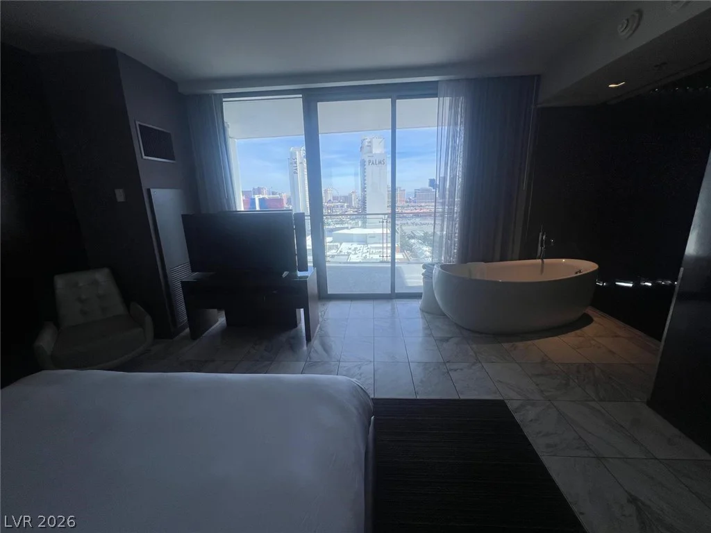 4381 Flamingo, Las Vegas, NV 89103