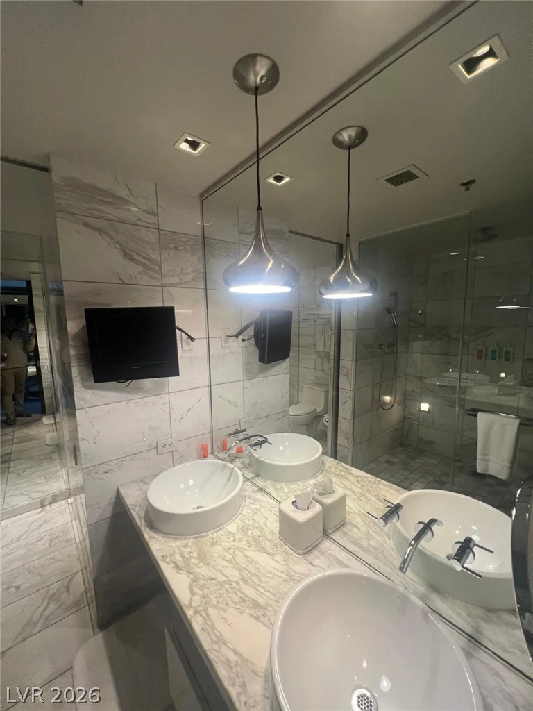 4381 Flamingo, Las Vegas, NV 89103