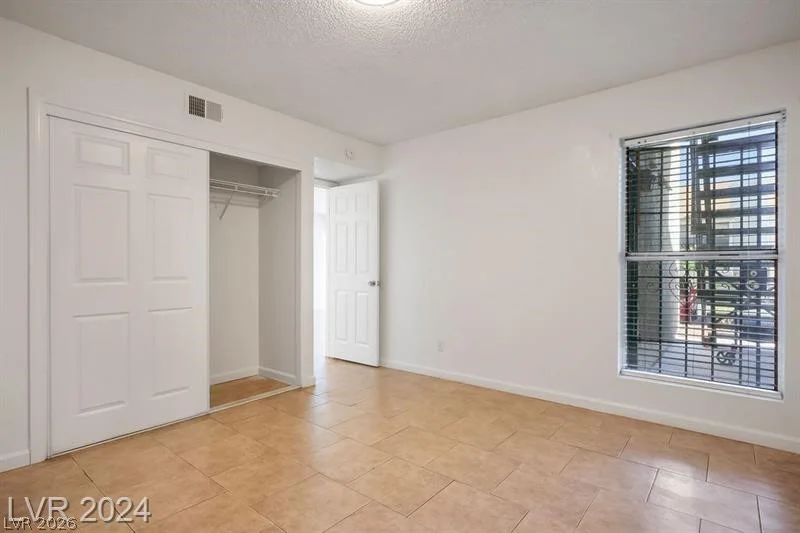 2981 Country Manor, Las Vegas, NV 89115