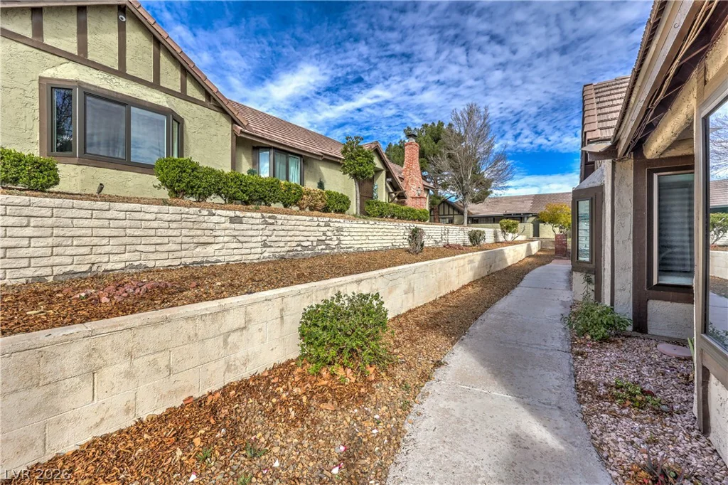 3953 Landsdown, Las Vegas, NV 89121