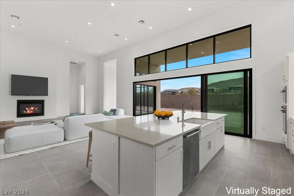 10907 Agate Cliffs, Las Vegas, NV 89135