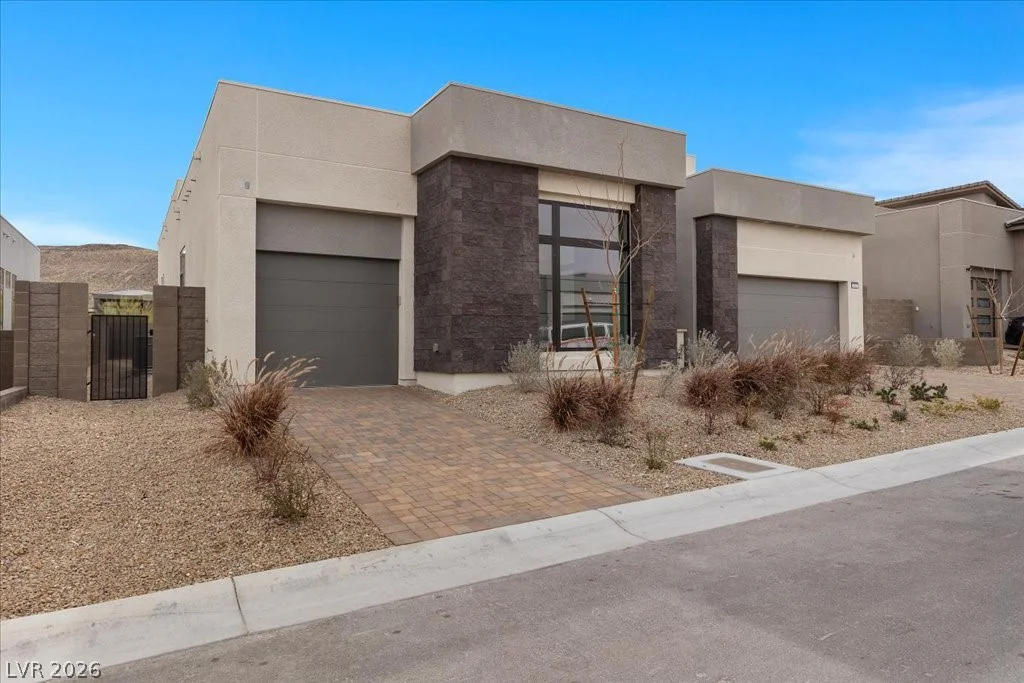10907 Agate Cliffs, Las Vegas, NV 89135
