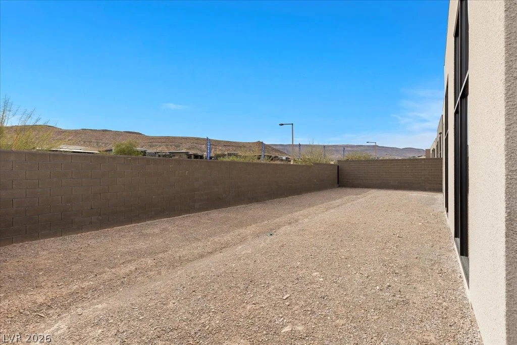 10907 Agate Cliffs, Las Vegas, NV 89135