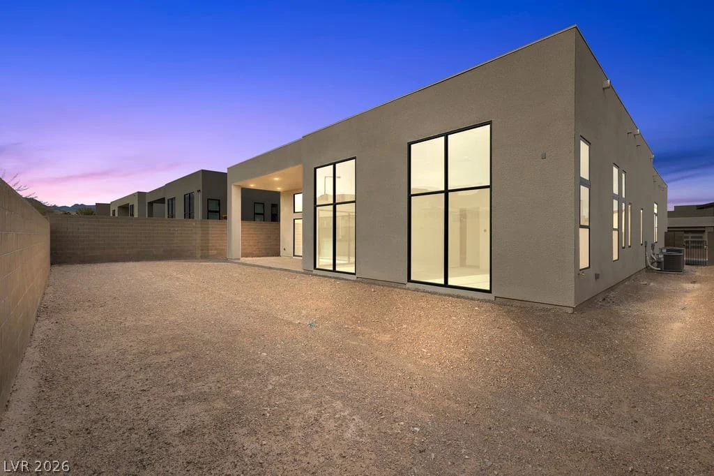 10907 Agate Cliffs, Las Vegas, NV 89135