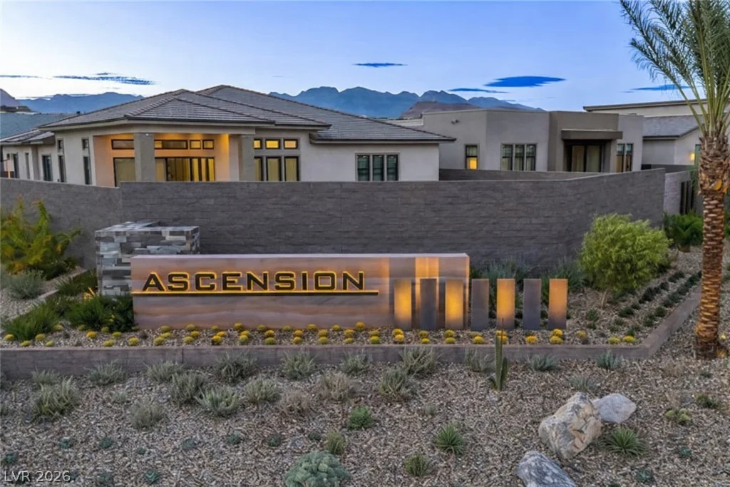 10907 Agate Cliffs, Las Vegas, NV 89135