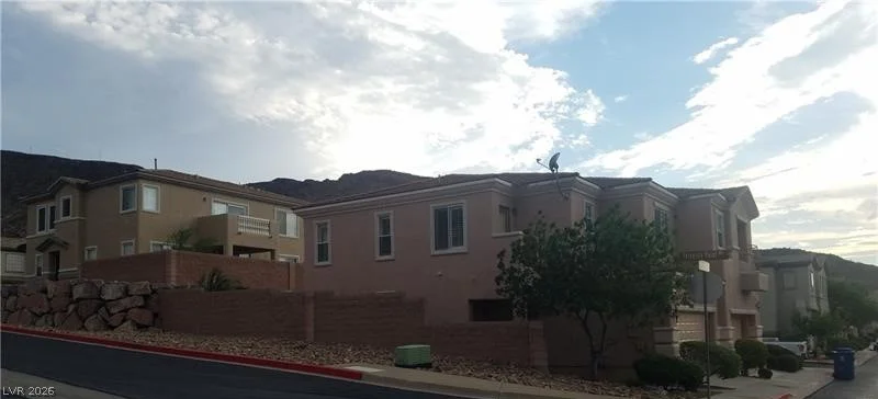 677 Principle Point, Henderson, NV 89012