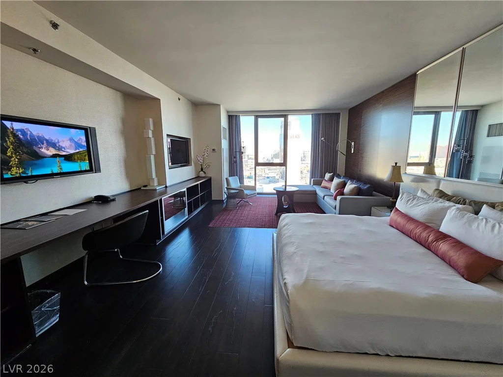 4381 Flamingo, Las Vegas, NV 89103