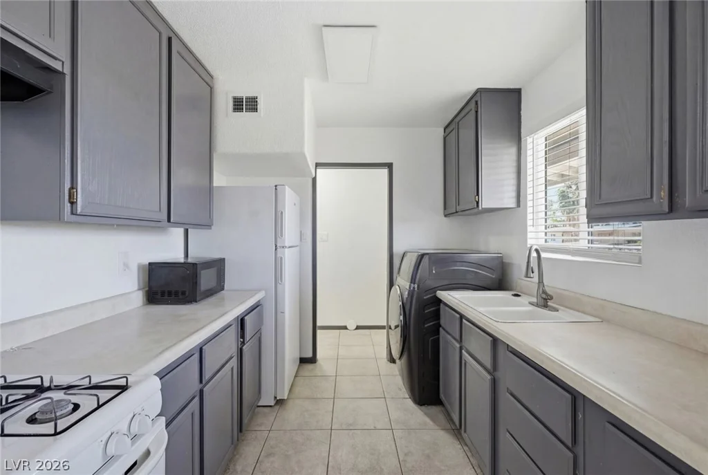 1228 Purple Sage, Las Vegas, NV 89108