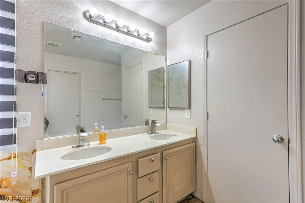4840 Crystal Field, North Las Vegas, NV 89031