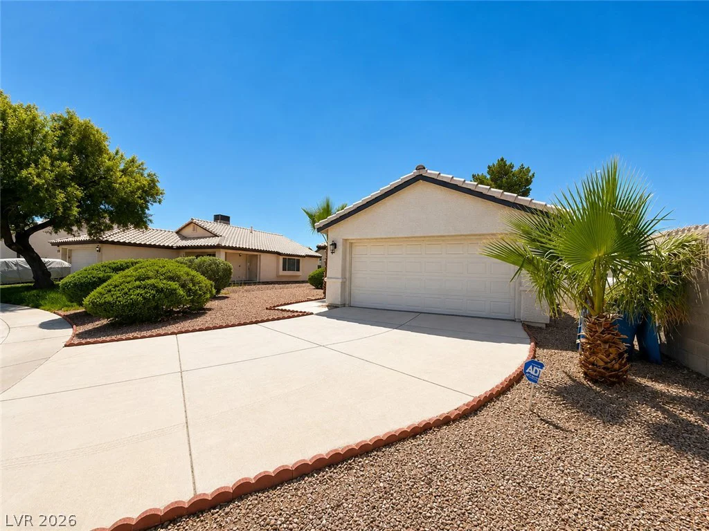 3343 Indian Horse, North Las Vegas, NV 89032