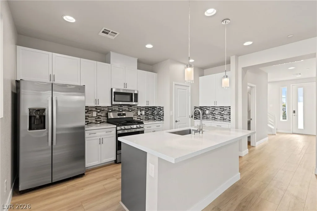 8629 Ensworth, Las Vegas, NV 89123