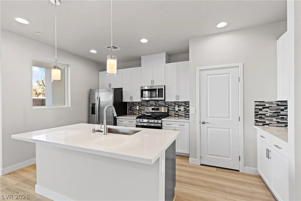 8629 Ensworth, Las Vegas, NV 89123