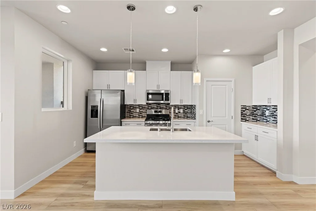 8629 Ensworth, Las Vegas, NV 89123