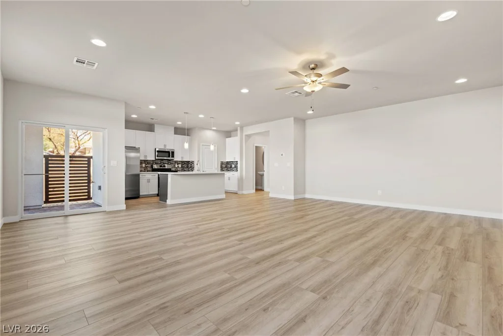 8629 Ensworth, Las Vegas, NV 89123