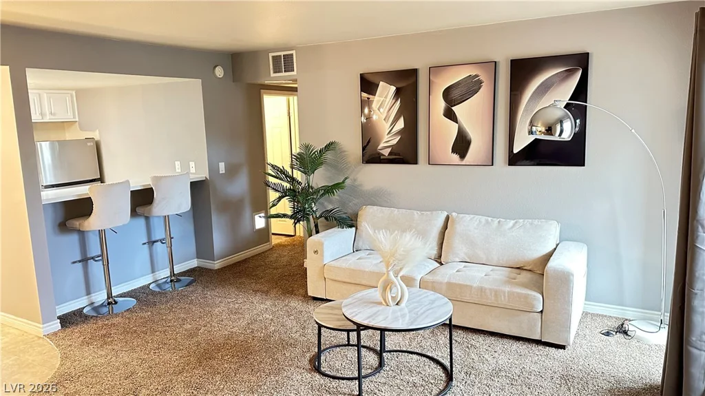 4410 Sandy River, Las Vegas, NV 89103