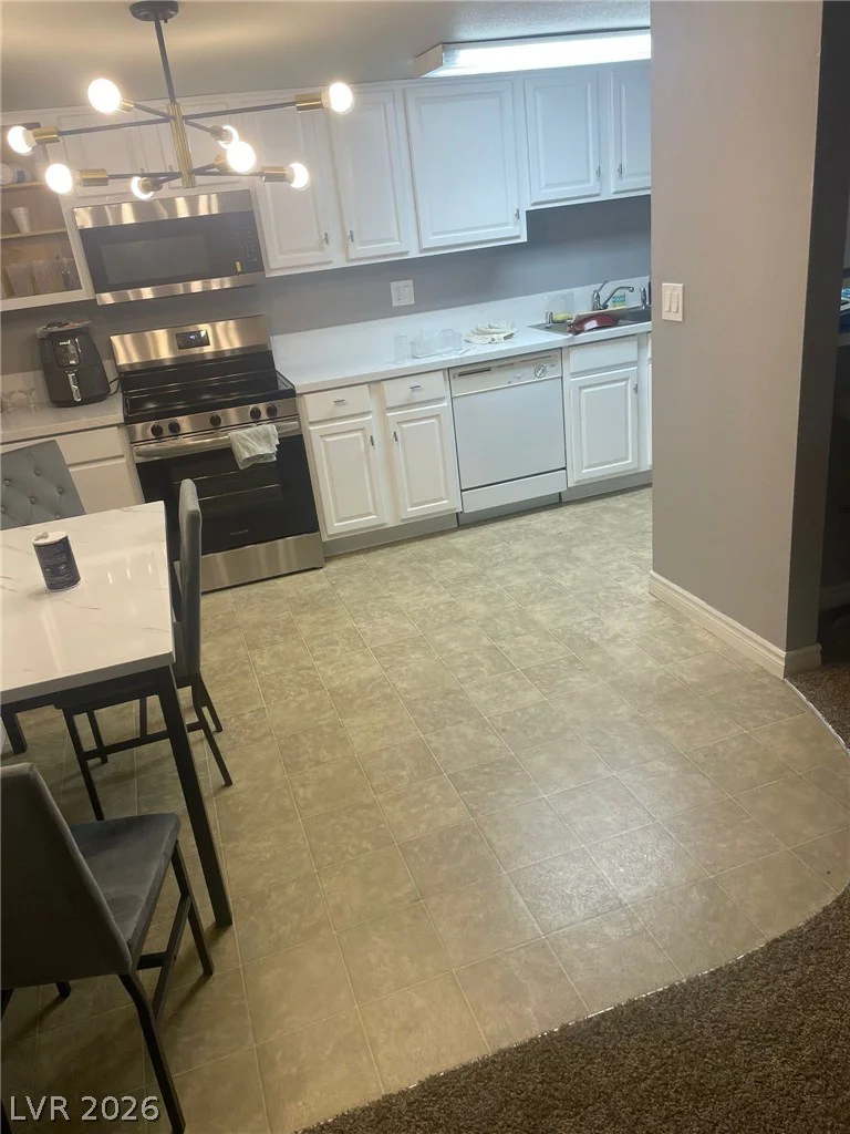 4410 Sandy River, Las Vegas, NV 89103