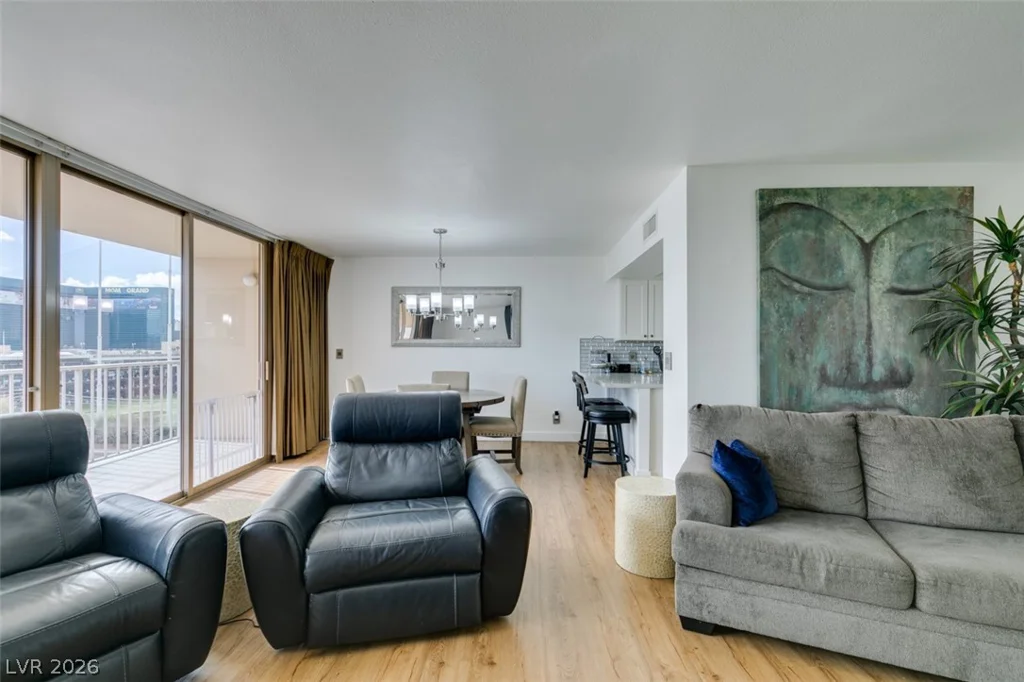 205 Harmon, Las Vegas, NV 89169