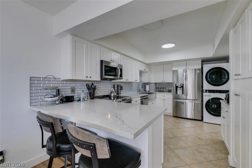 205 Harmon, Las Vegas, NV 89169