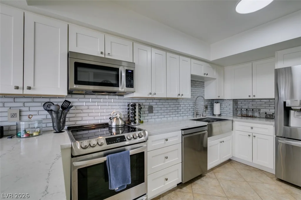 205 Harmon, Las Vegas, NV 89169