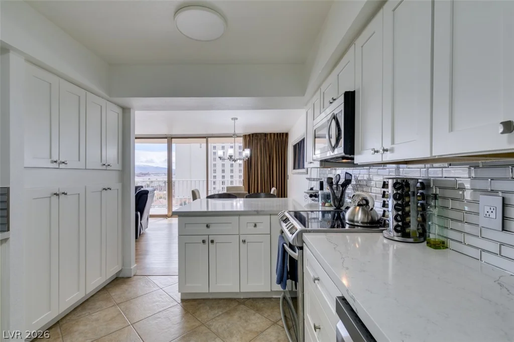 205 Harmon, Las Vegas, NV 89169
