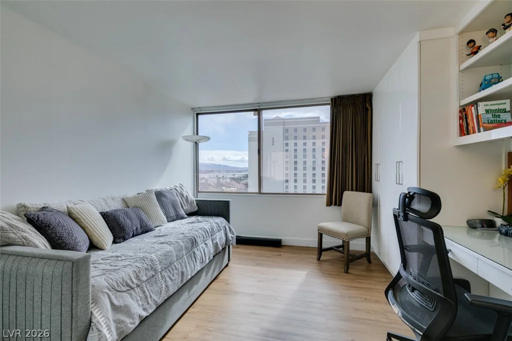 205 Harmon, Las Vegas, NV 89169
