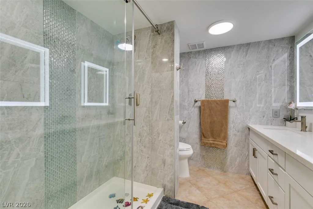 205 Harmon, Las Vegas, NV 89169