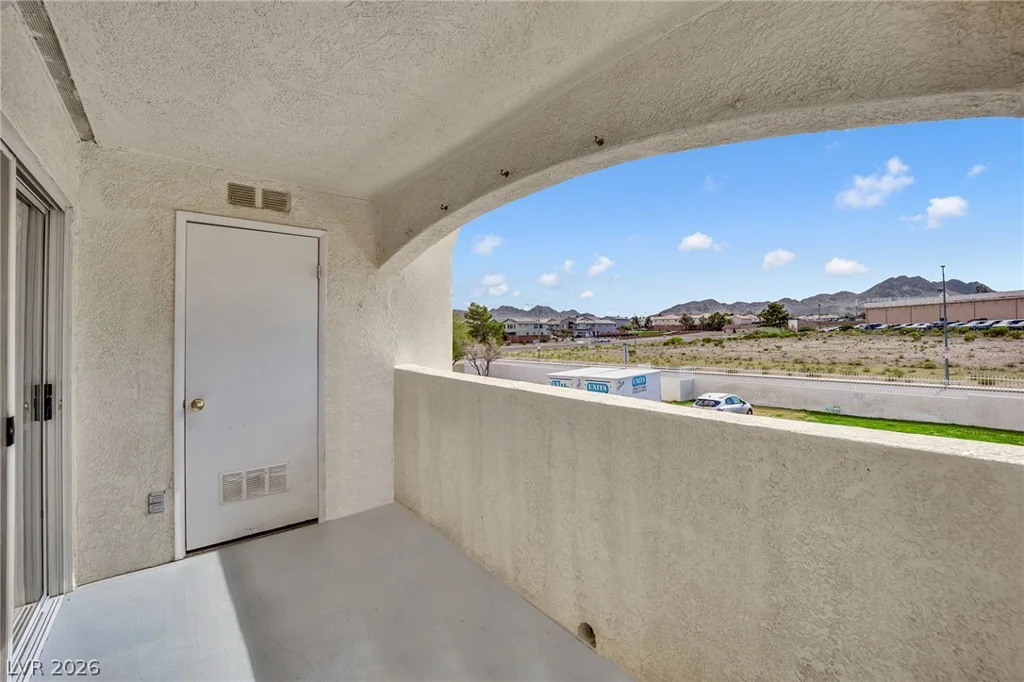 698 Racetrack, Henderson, NV 89015