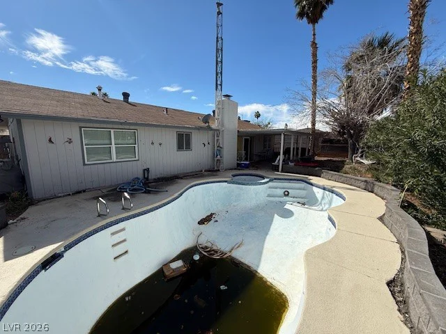 4814 Monterrey, Las Vegas, NV 89121