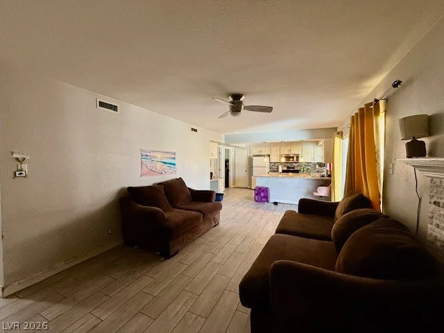 4814 Monterrey, Las Vegas, NV 89121