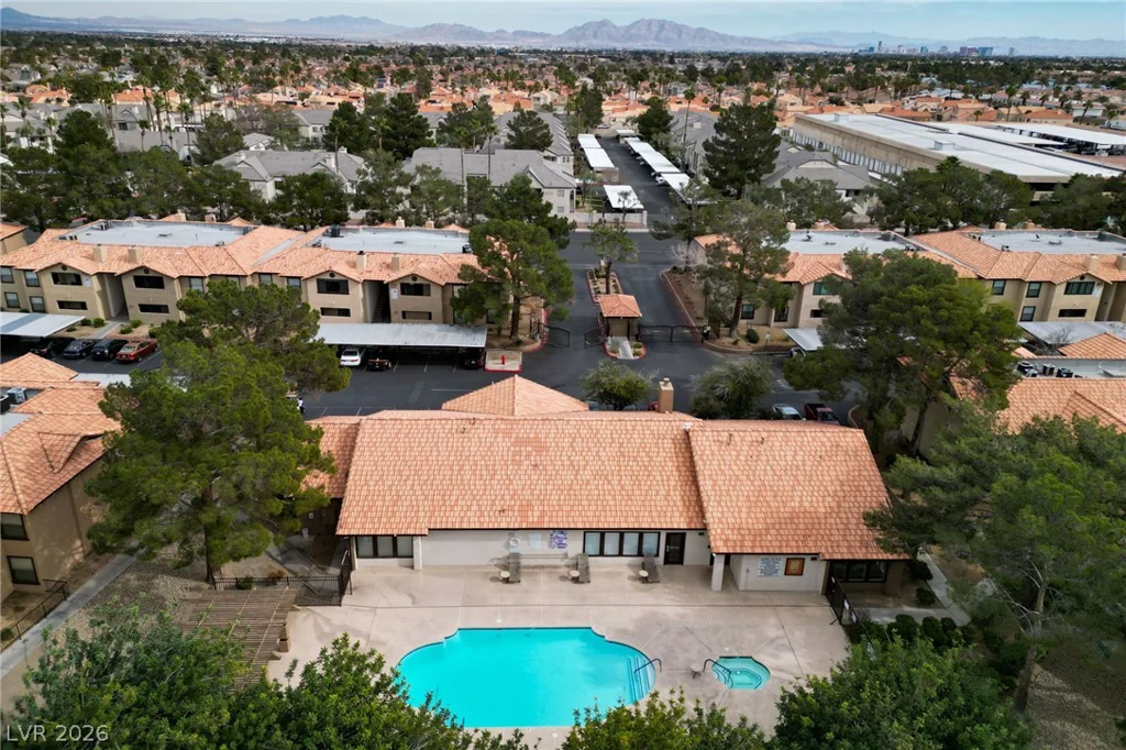 2451 Rainbow, Las Vegas, NV 89108