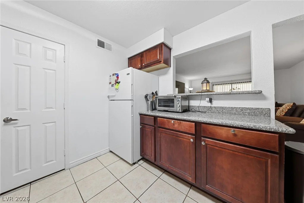 2451 Rainbow, Las Vegas, NV 89108