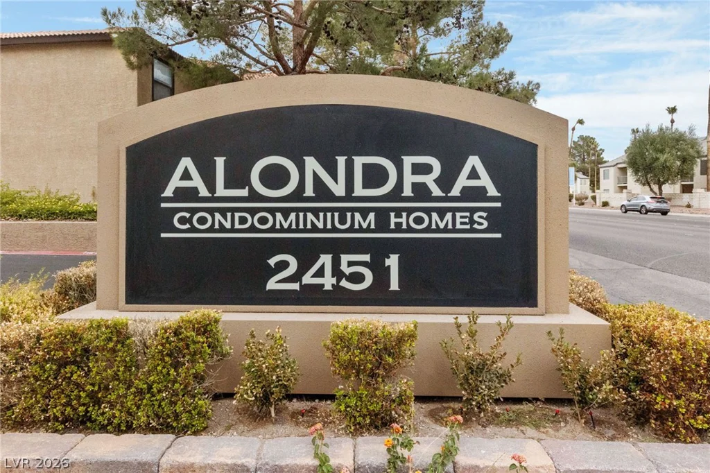 2451 Rainbow, Las Vegas, NV 89108