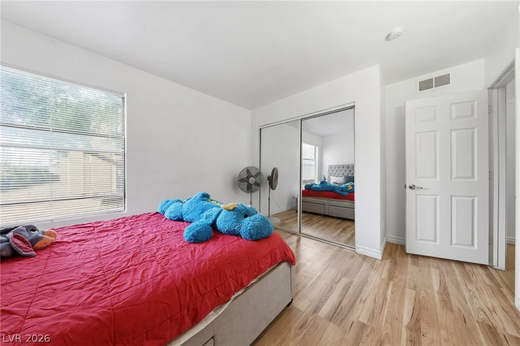 2451 Rainbow, Las Vegas, NV 89108