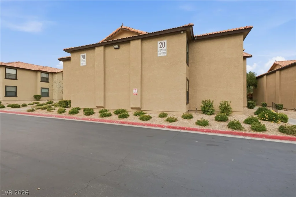 2451 Rainbow, Las Vegas, NV 89108