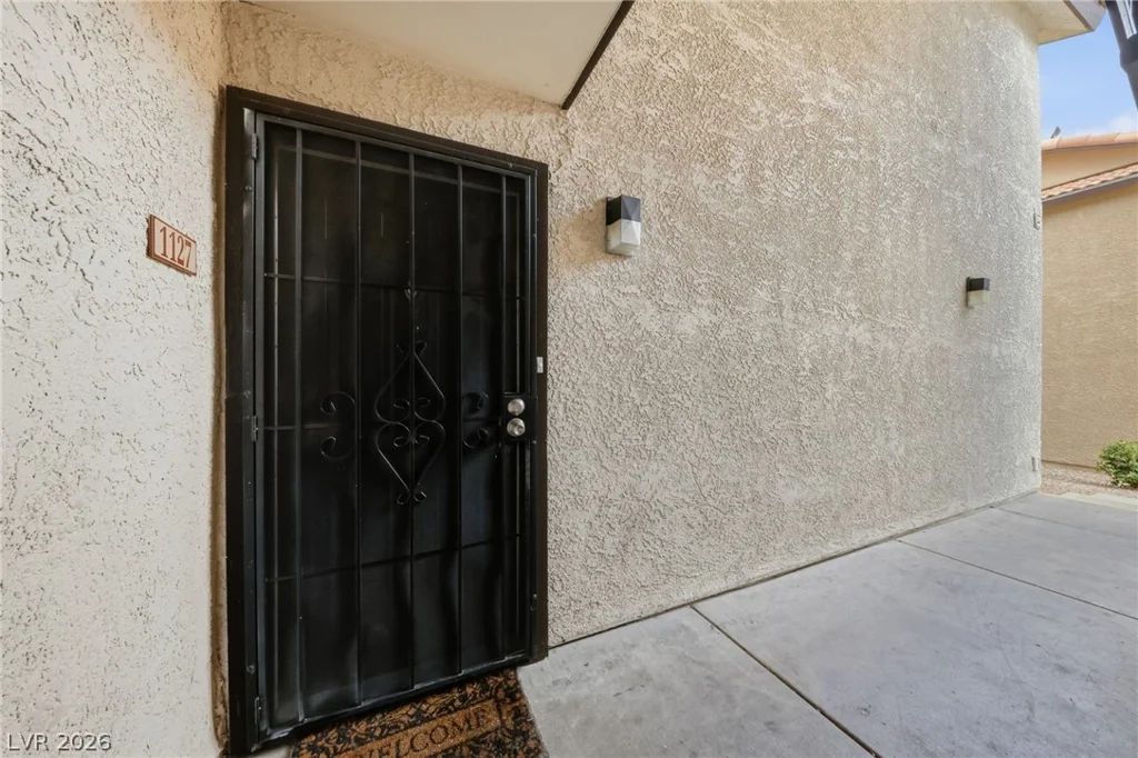 2451 Rainbow, Las Vegas, NV 89108