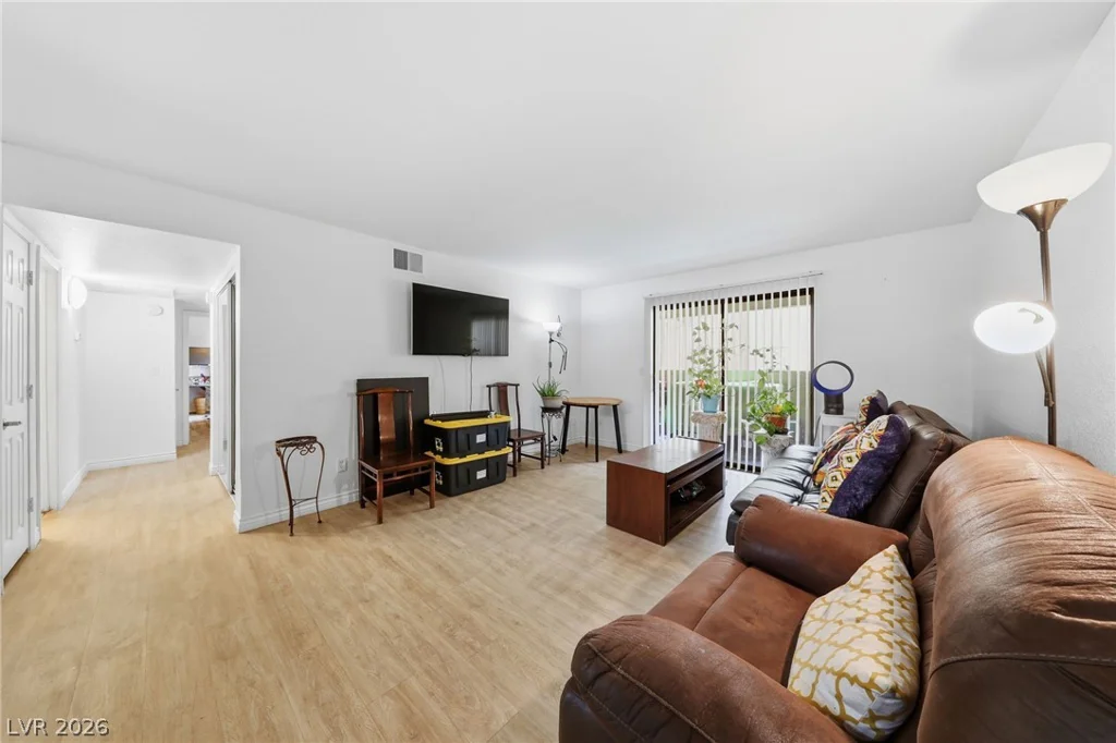 2451 Rainbow, Las Vegas, NV 89108