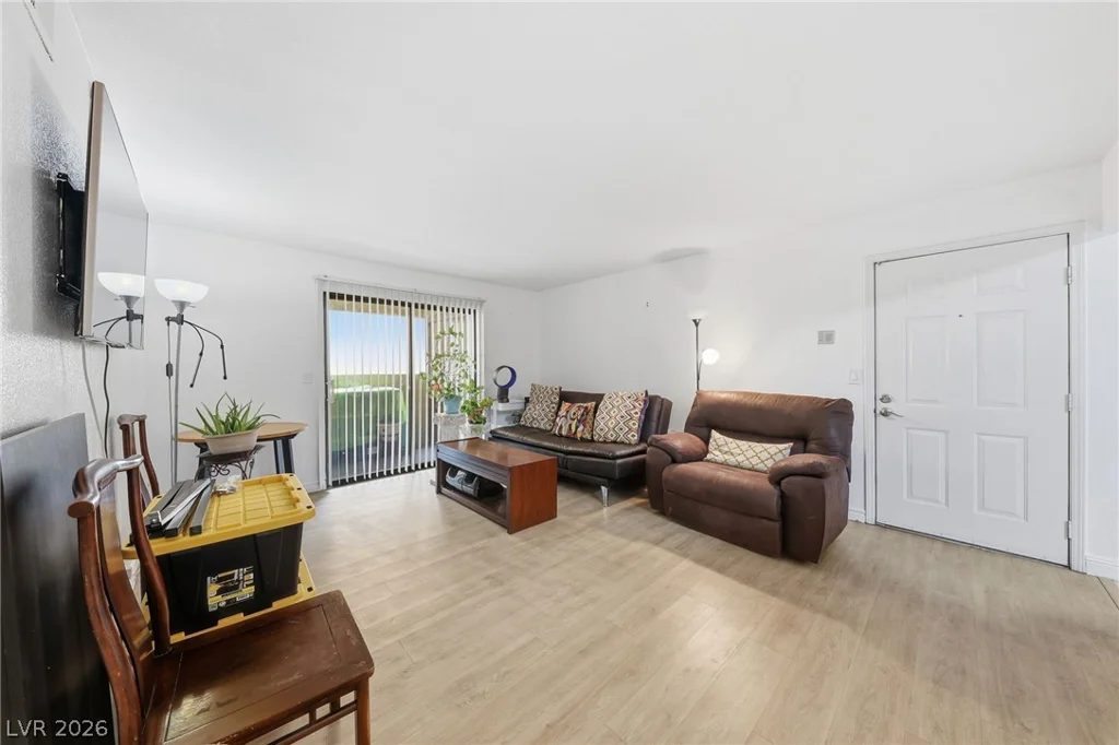 2451 Rainbow, Las Vegas, NV 89108