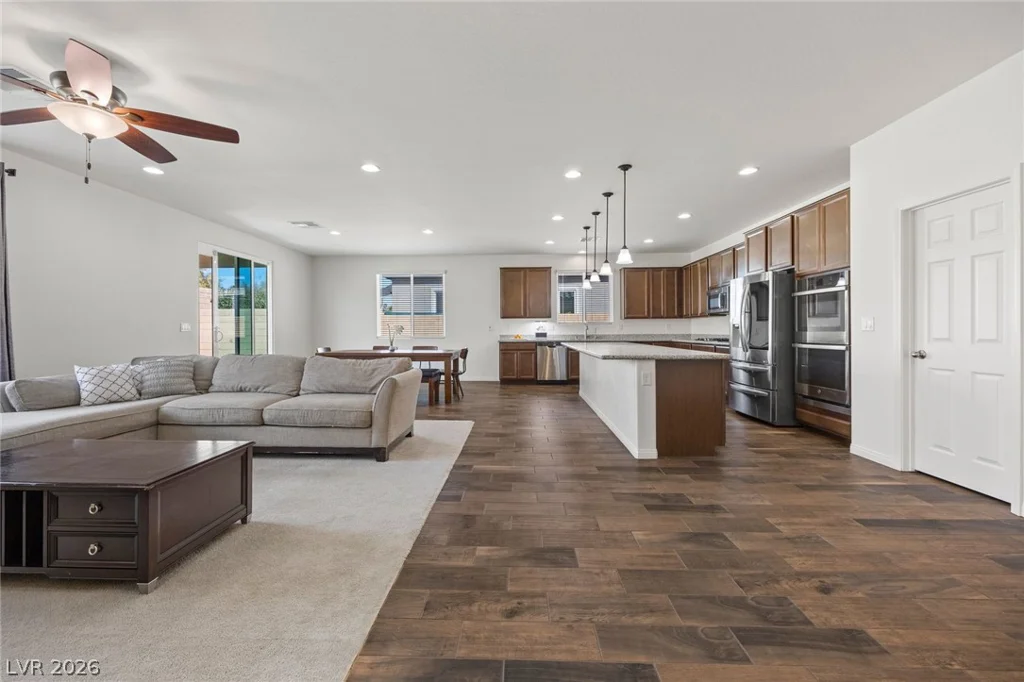 6721 Sycamore Pines, Las Vegas, NV 89149